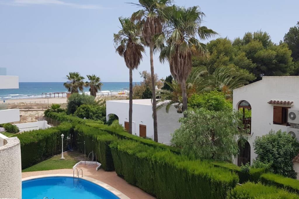 Neu Renoviertes Strandappartment Mit Meerblick Alcossebre エクステリア 写真